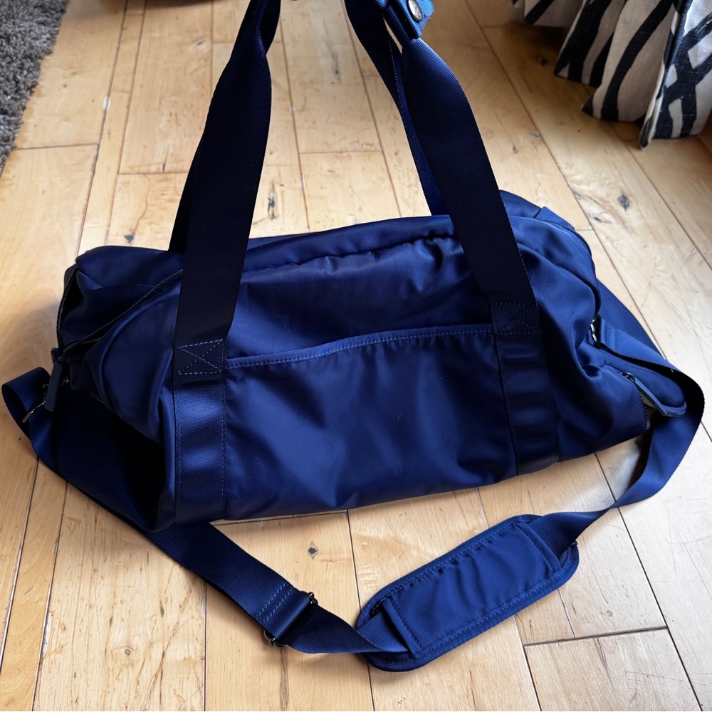 Samsonite Blue Gym / Duffel Bag